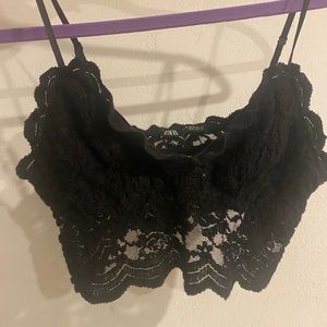 Black lace brallete